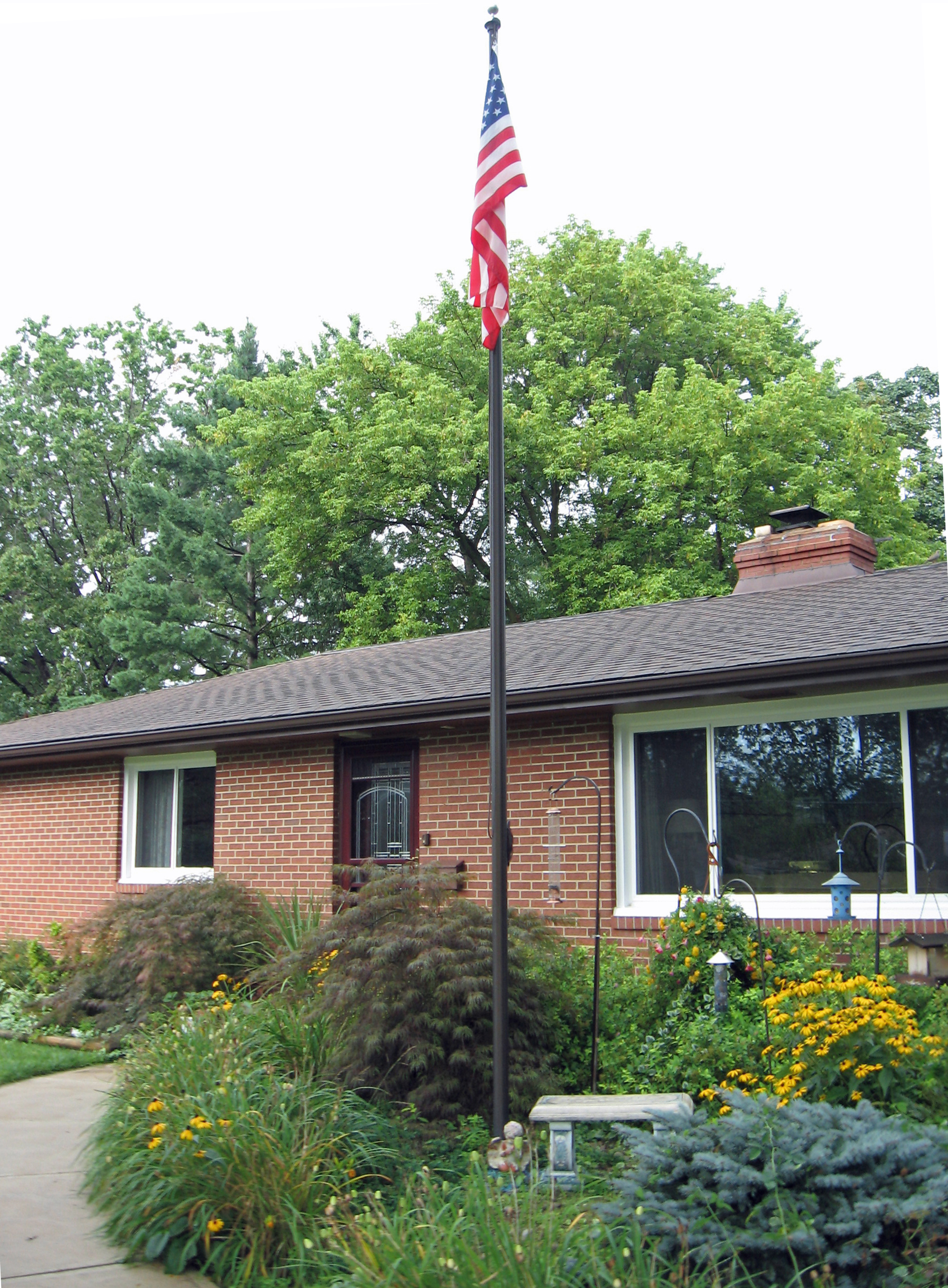 Residential 20' Aluminum Bronze Anodized Flagople w/ External Halyard