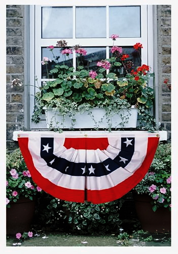 Polycotton Pleated Fan Flag, 1-1/2 ft. x 3 ft. PMF